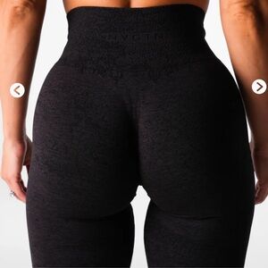 Black digital seamless leggings size small NVGTN